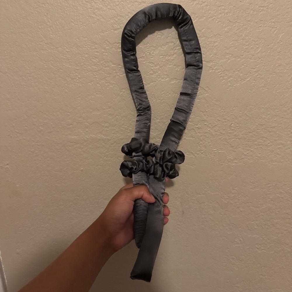 Kitsch heatless curl set - Only used once